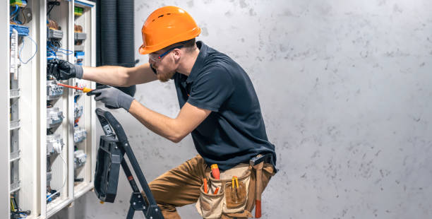 Best Commercial Electrician Services  in Morristown, IN
